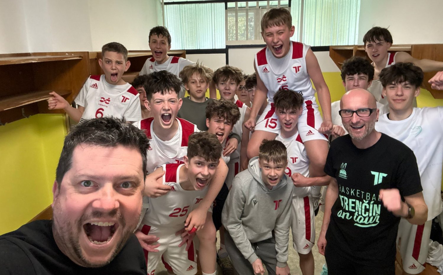 Akad�mia | V�azstvo �iakov proti Dynamu Bratislava