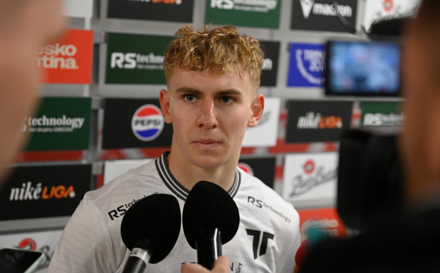 H�jovsk� | Inkasovan� g�l n�s prebral