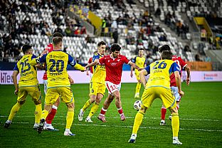  autor: Martin Kramsk�