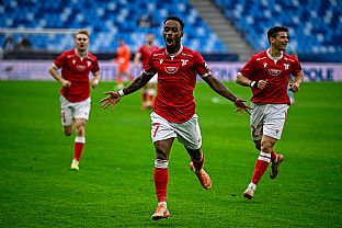  autor: Martin Kramsk�