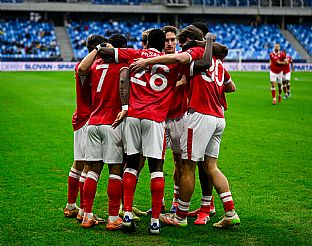  autor: Martin Kramsk�