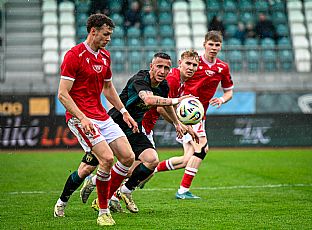  autor: Martin Kramsk�