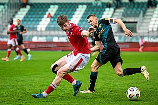  autor: Martin Kramsk�