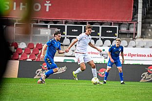  autor: Martin Kramsk�