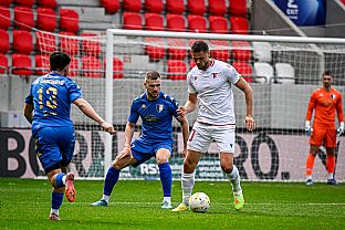  autor: Martin Kramsk�