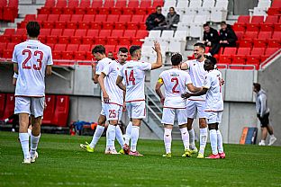  autor: Martin Kramsk�