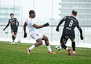  autor: Martin Kramsk�