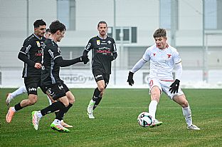  autor: Martin Kramsk�