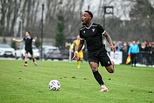  autor: Martin Kramsk�