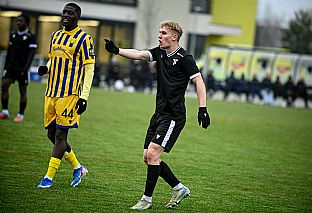  autor: Martin Kramsk�