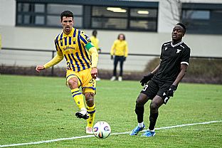  autor: Martin Kramsk�